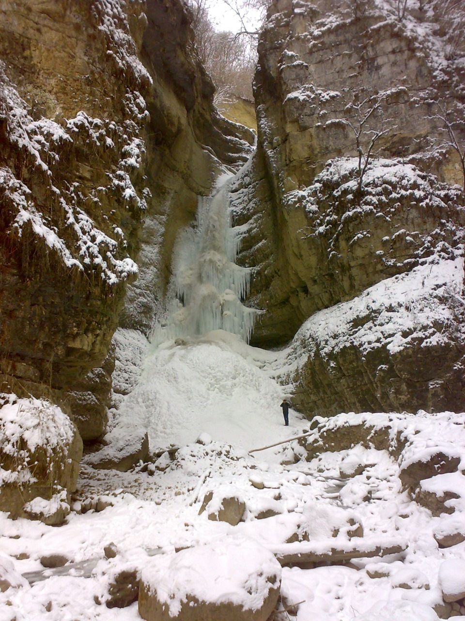 Ханагский водопад зимой