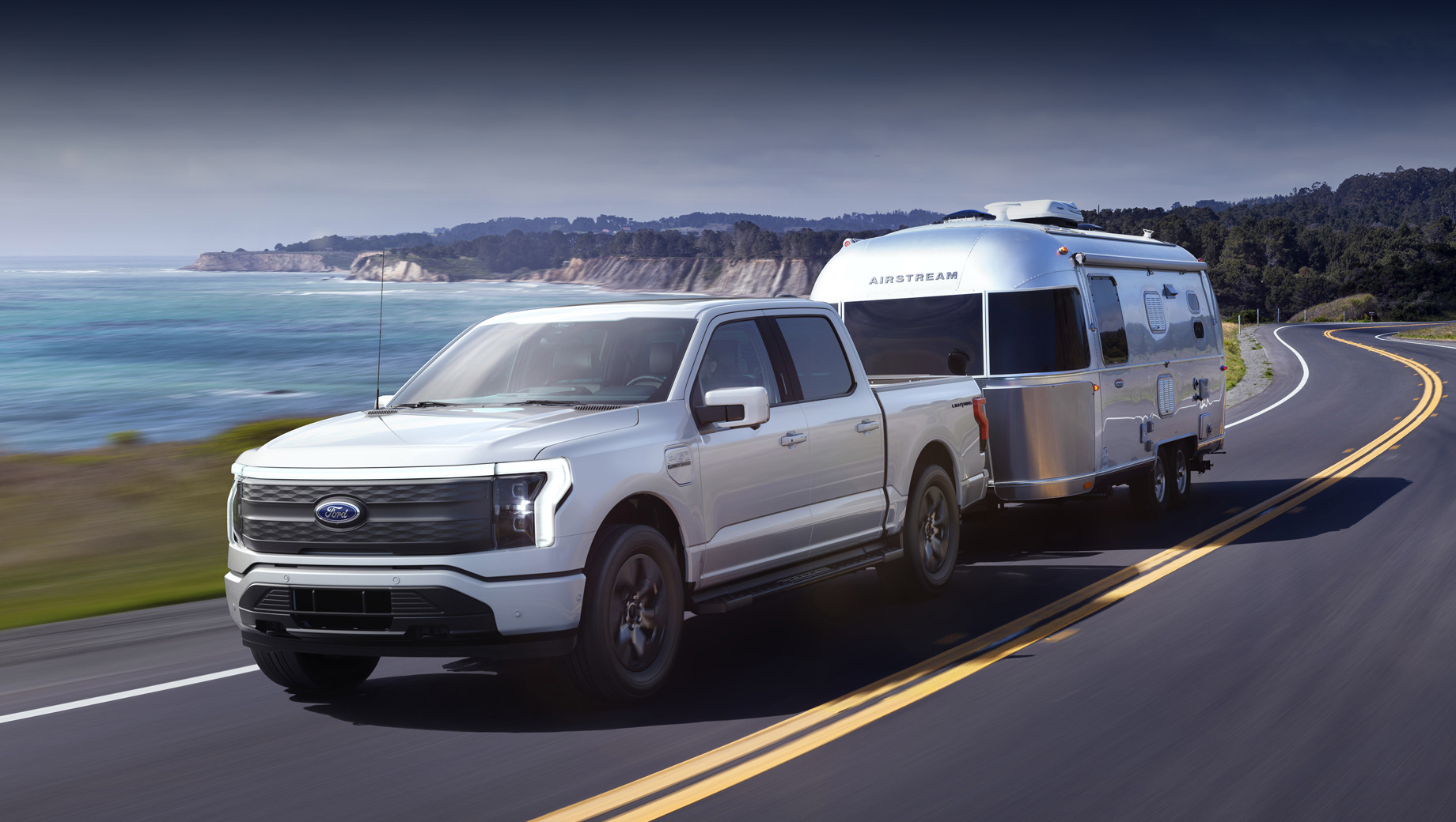 Ford F-150 Lightning вывел на первый план практичность — DRIVE2