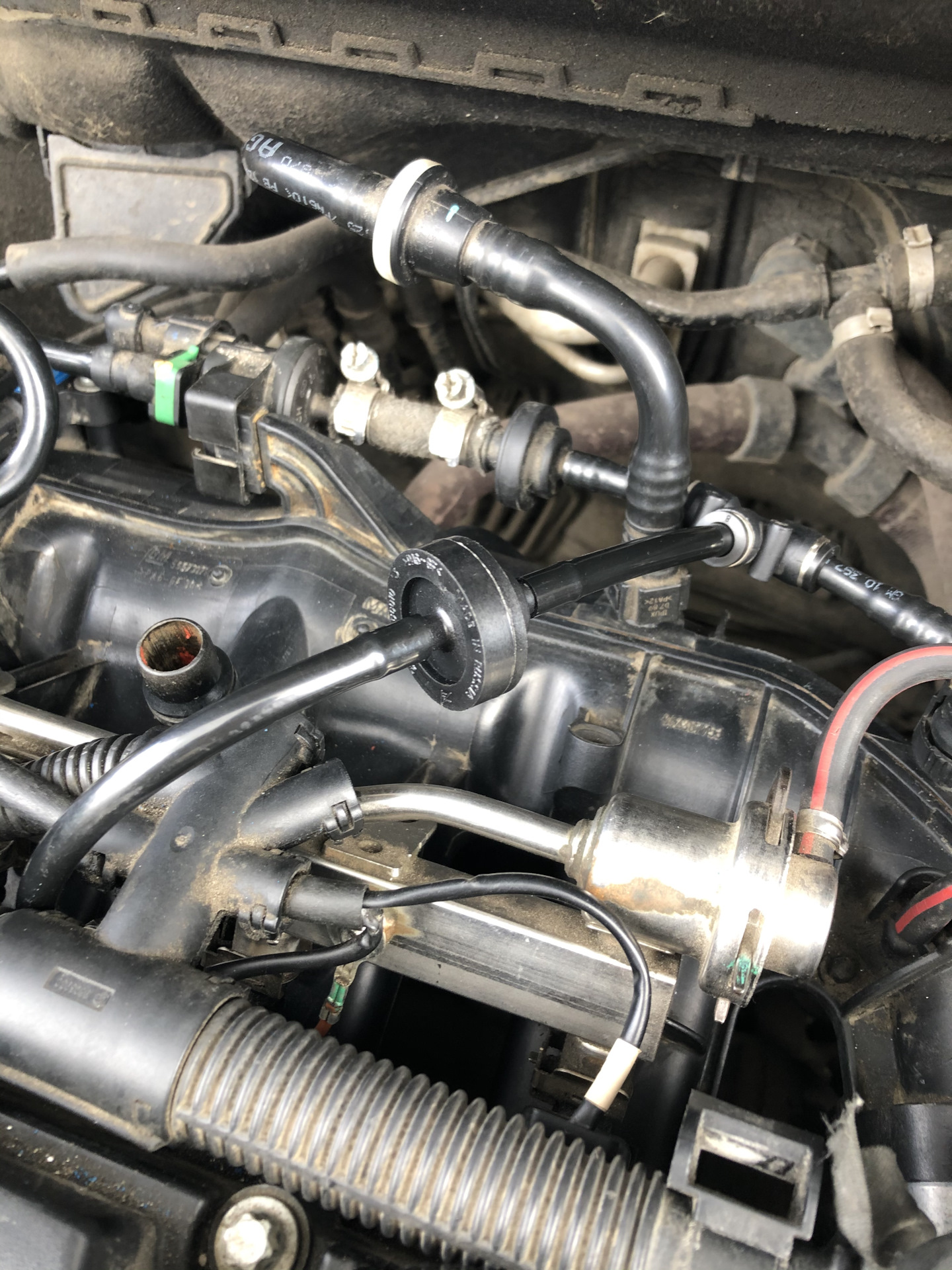 4 турбо. Грибовидный клапан опель 1. 4 турбо. Грибовидный клапан opel astra j 1. 4 turbo грибовидный клапан.