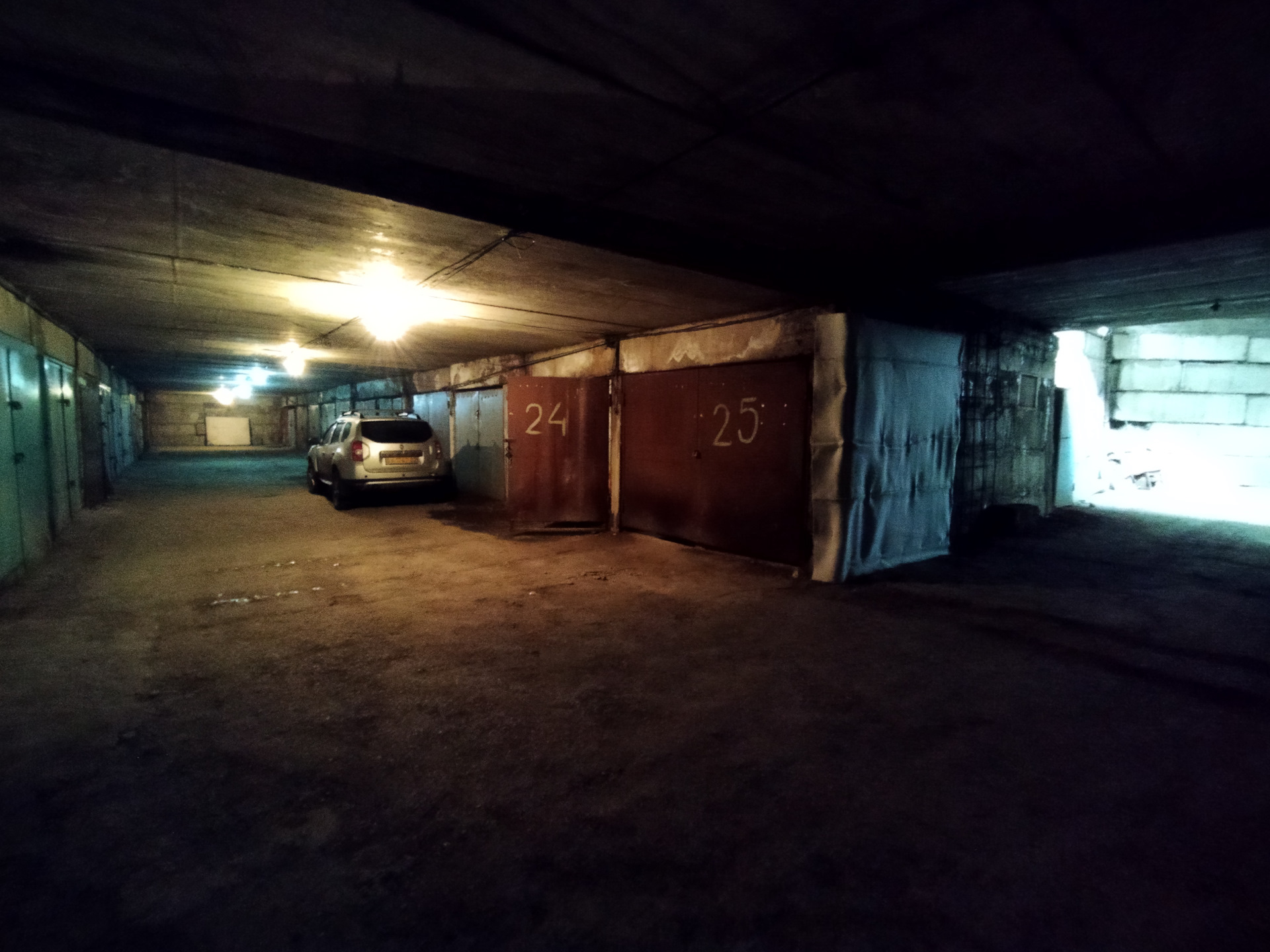 Подземные гаражи Волгодонск. ГСК Г. Салават. Гаражный подземный комплекс фото. Гаражи в салавате