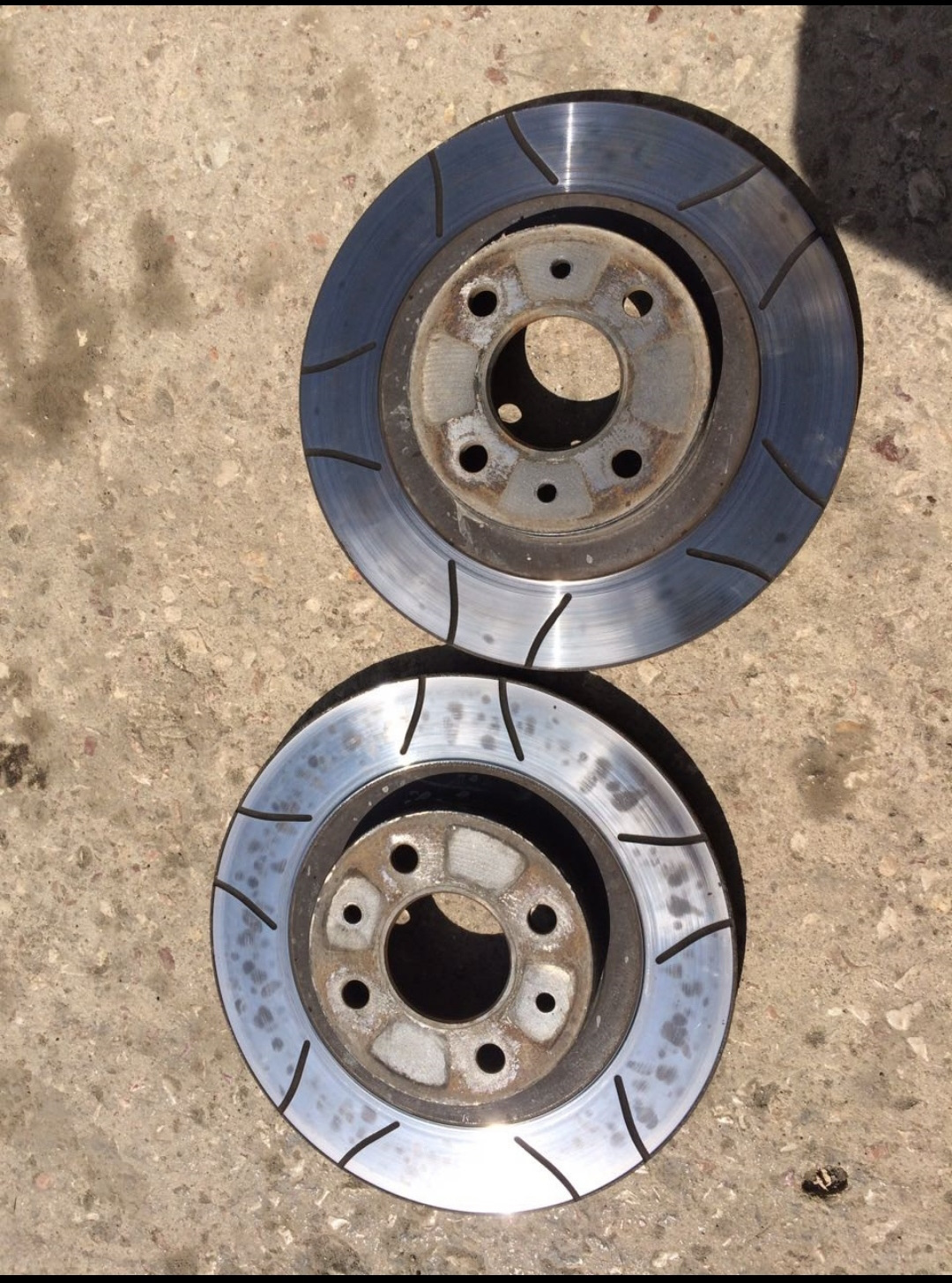 Треснул тормозной диск. — Lada Гранта Лифтбек (1G), 1,6 л, 2015 года ...