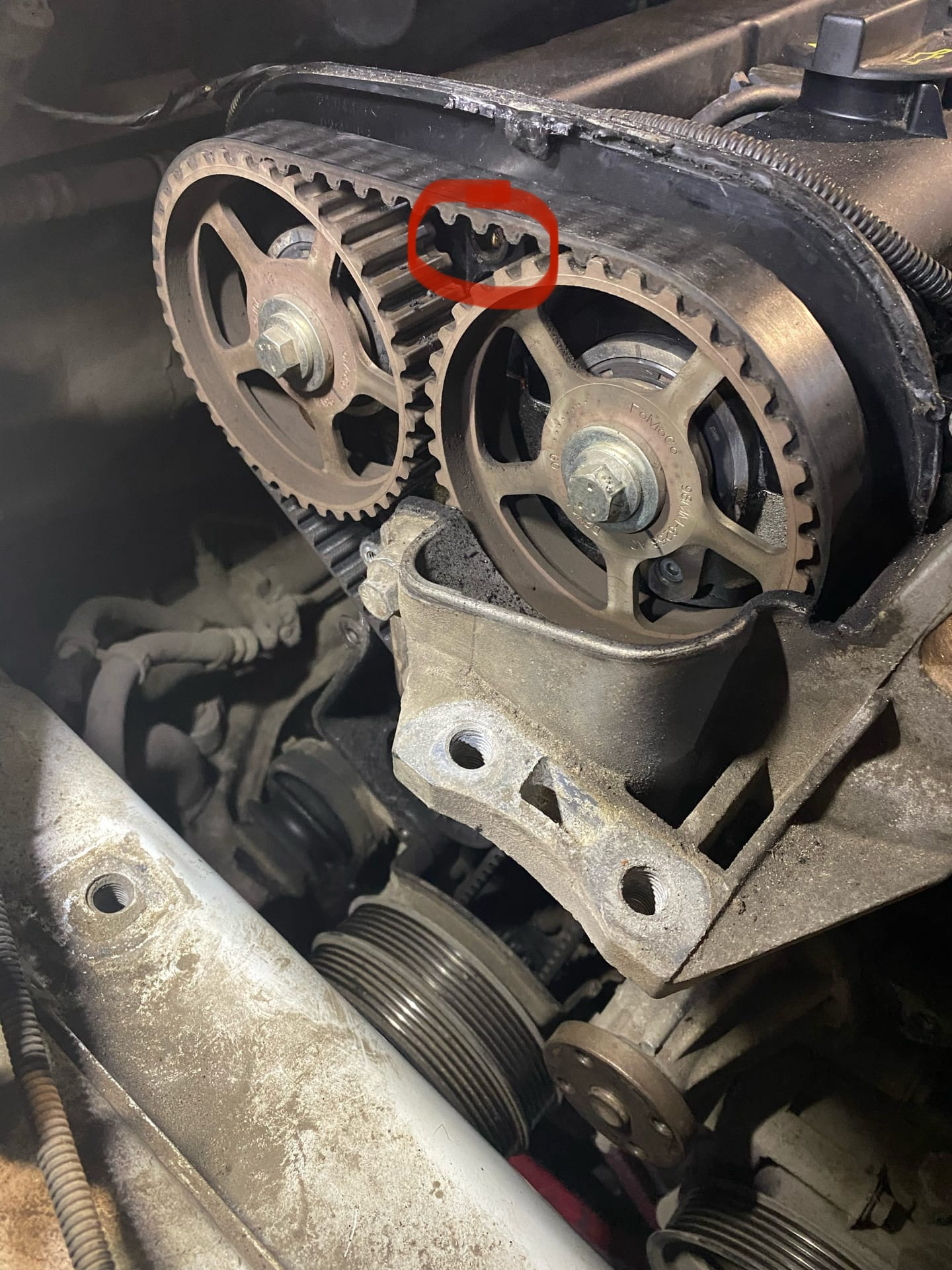 Проворачивается болт крышки грм — Сообщество «Ford Focus Club» на DRIVE2