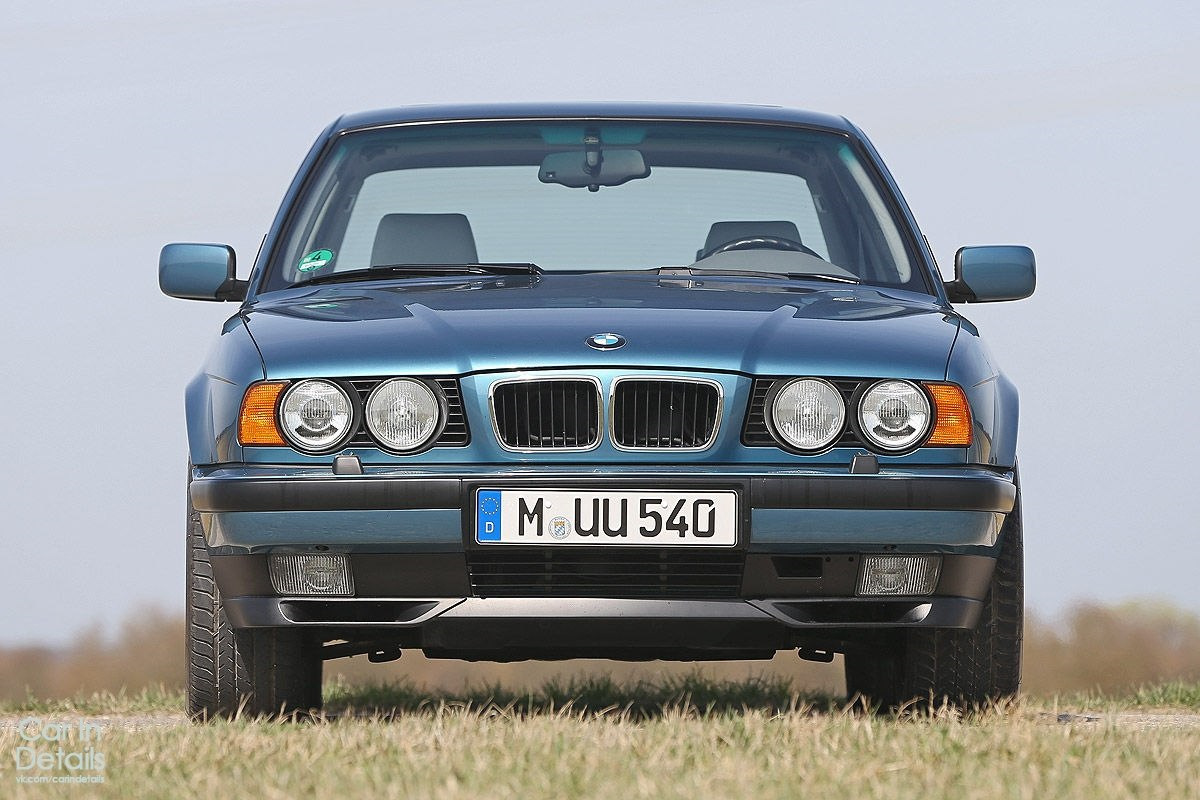 Е34 рестайлинг. BMW e34 540. BMW 540 е34. BMW 5 e34. БМВ е34 540i.