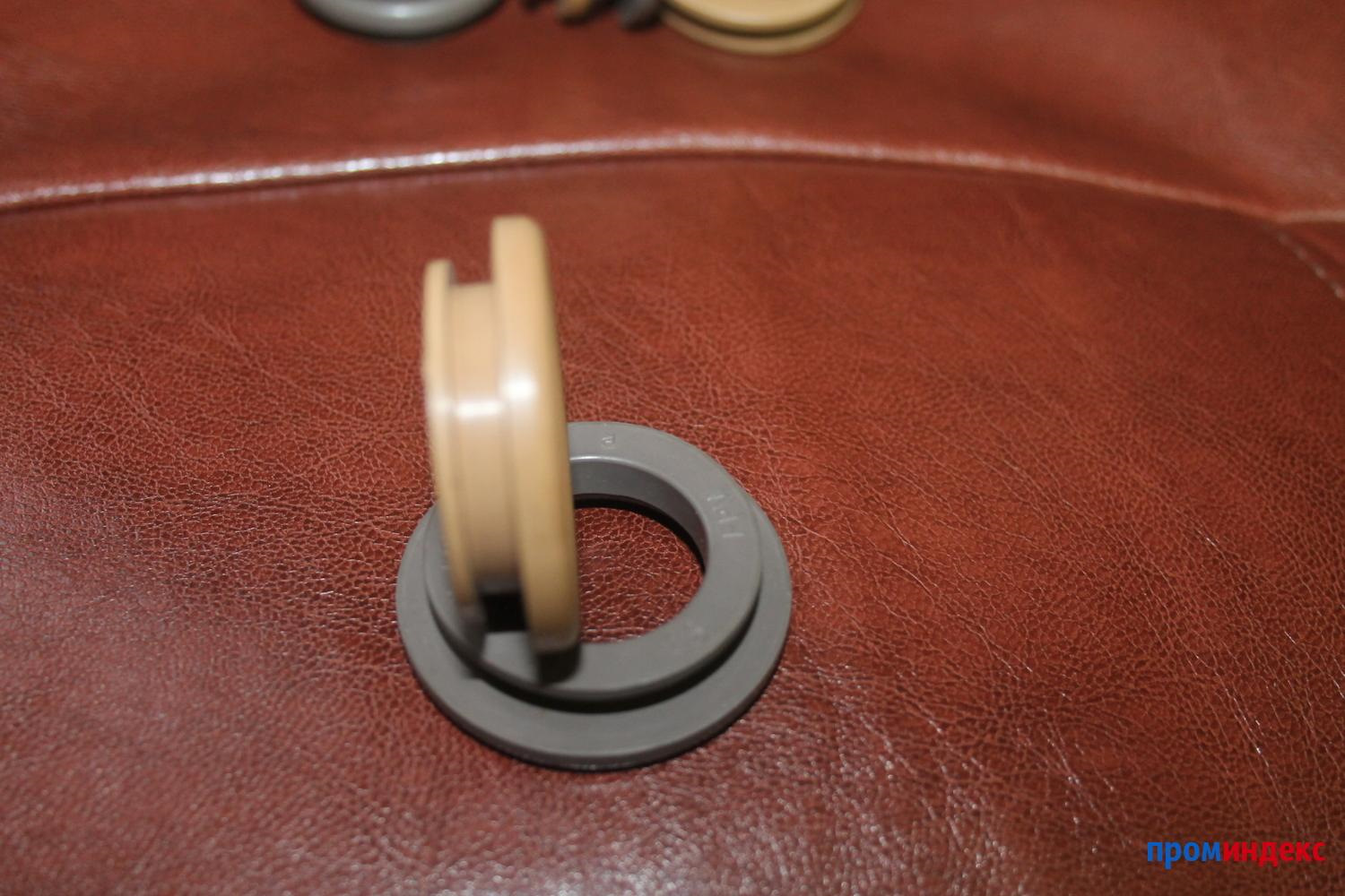 жгут проводов задний 2123-3724210-60. нива 2123-1411020-10 эбу. прокладка клапана гравитационного 2123-1164185-10 нива. 1164185 нива шевроле. усиленные втулки реактивных тяг ваз 2123.