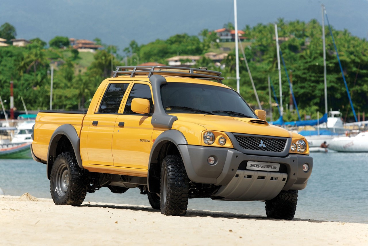 mitsubishi l200 triton savana