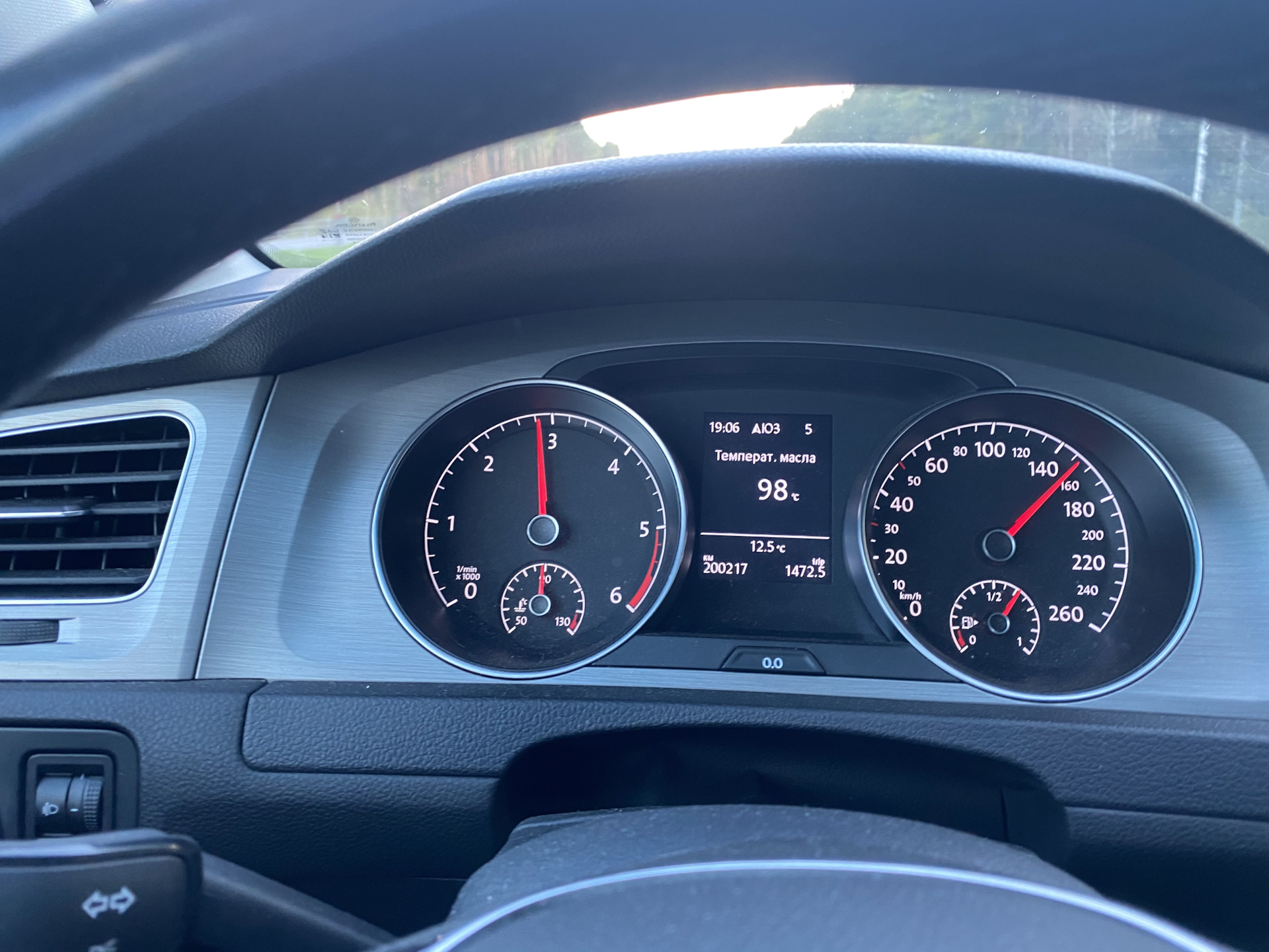 Рабочая температура бмв ф10 520i. Датчик температуры масла auto gauge. Индикатор температуры масла двигателя. Температура масла 120. Индикатор температуры масла j6us013.