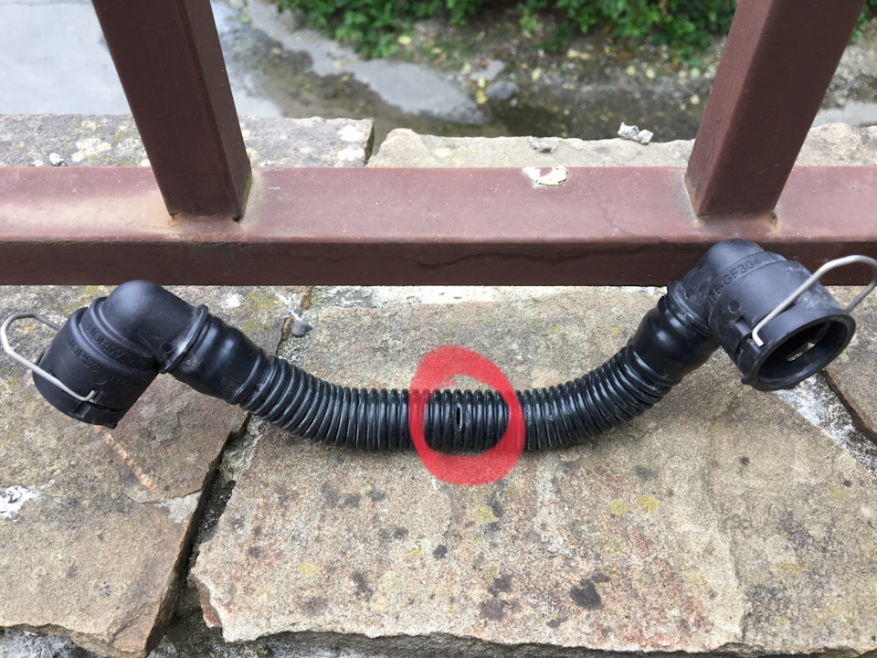 Чем грозит такая дырка в трубке ВКГ? — Opel Astra H, 1,8 л, 2014 года ...